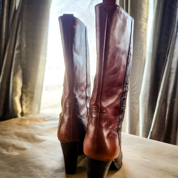 ANTONIO MELANI Brown Leather Embossed Knee-High Heeled Boots - Picture 3 of 8